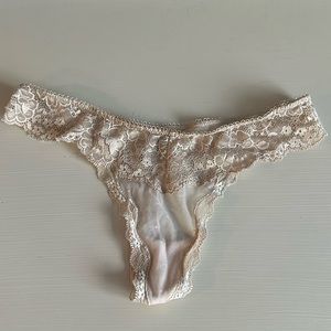 Victoria’s Secret Sheet/Lace Thong